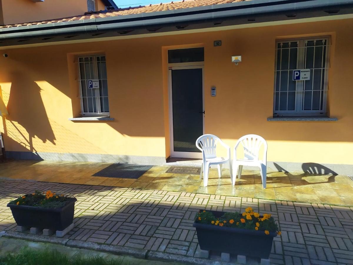 Hotel La Quiete à Senna Comasco Extérieur photo