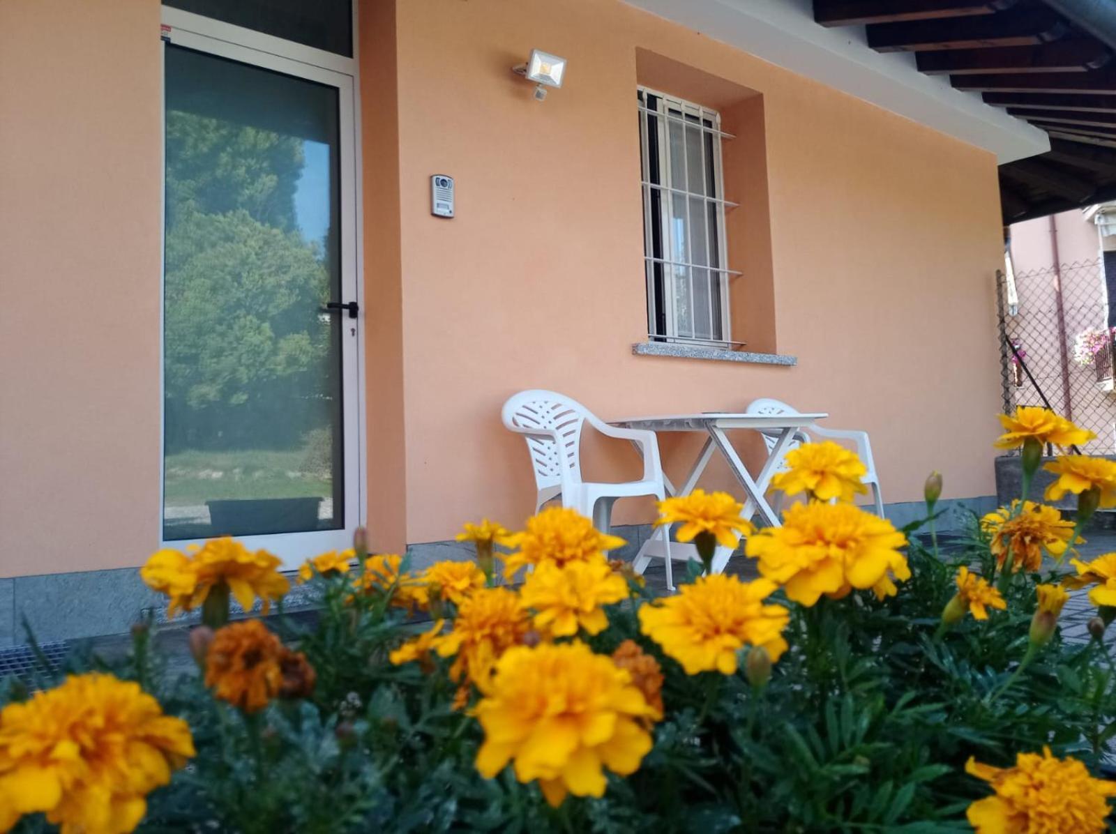 Hotel La Quiete à Senna Comasco Extérieur photo